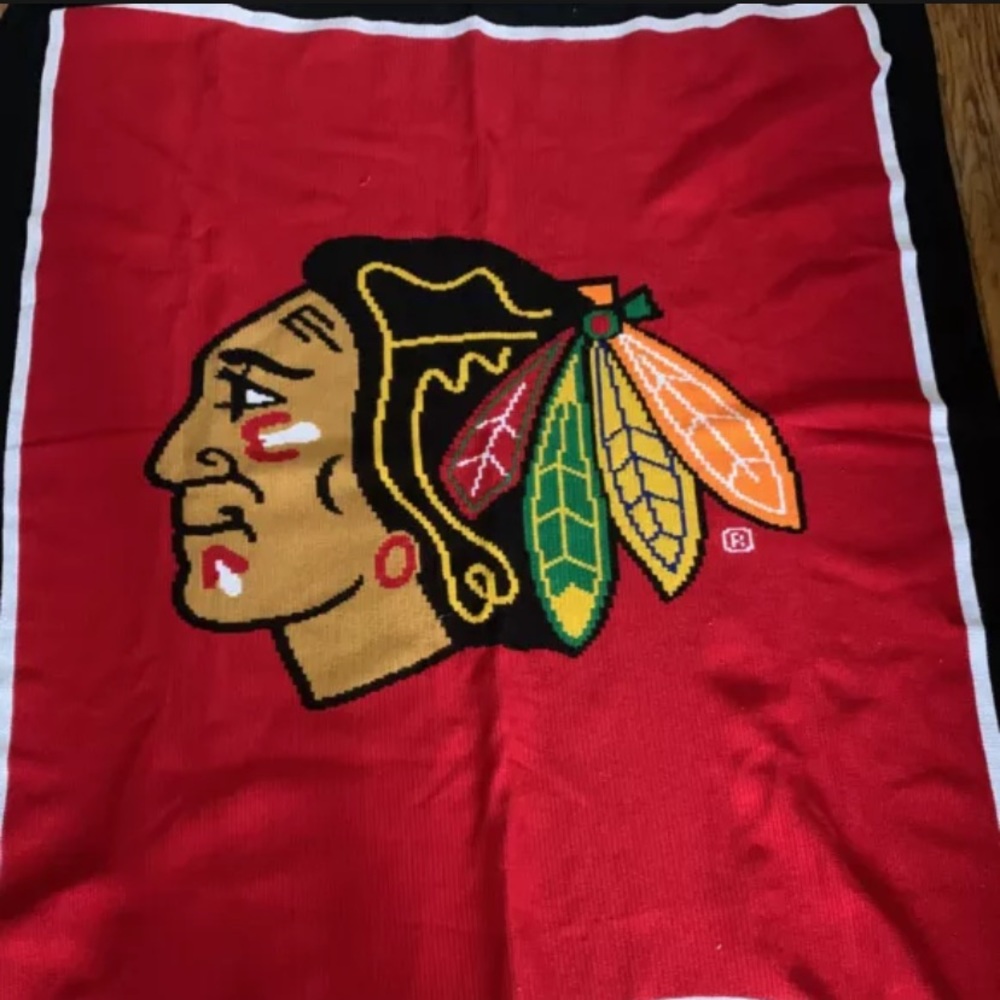 NEW Blackhawks Woven Blanket throw Warm